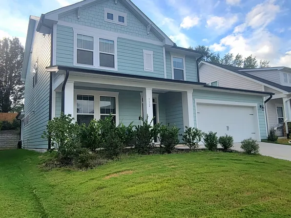 112 Roundview Ct, Holly Springs, NC 27540