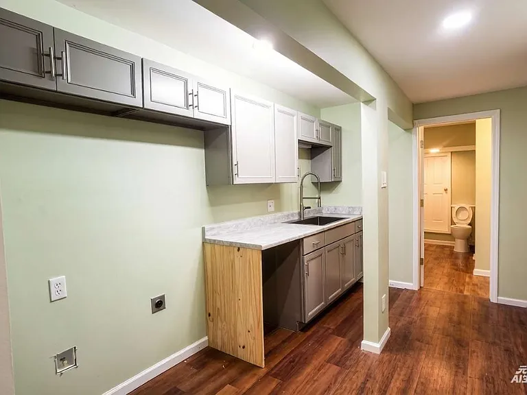 145 Carolinas Way #B — Photo 3