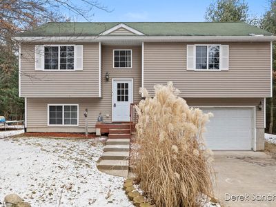 10922 Debbie Dr, Greenville, MI, 48838