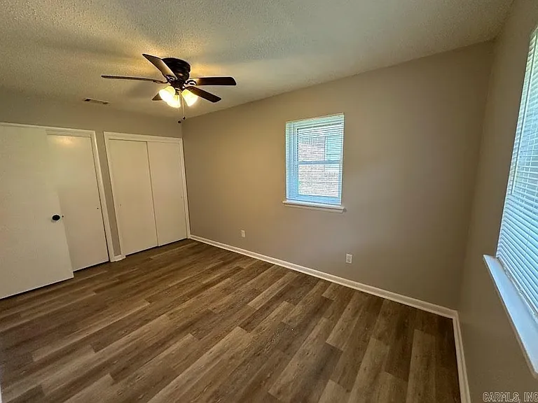 7409 Skylark Dr — Photo 16