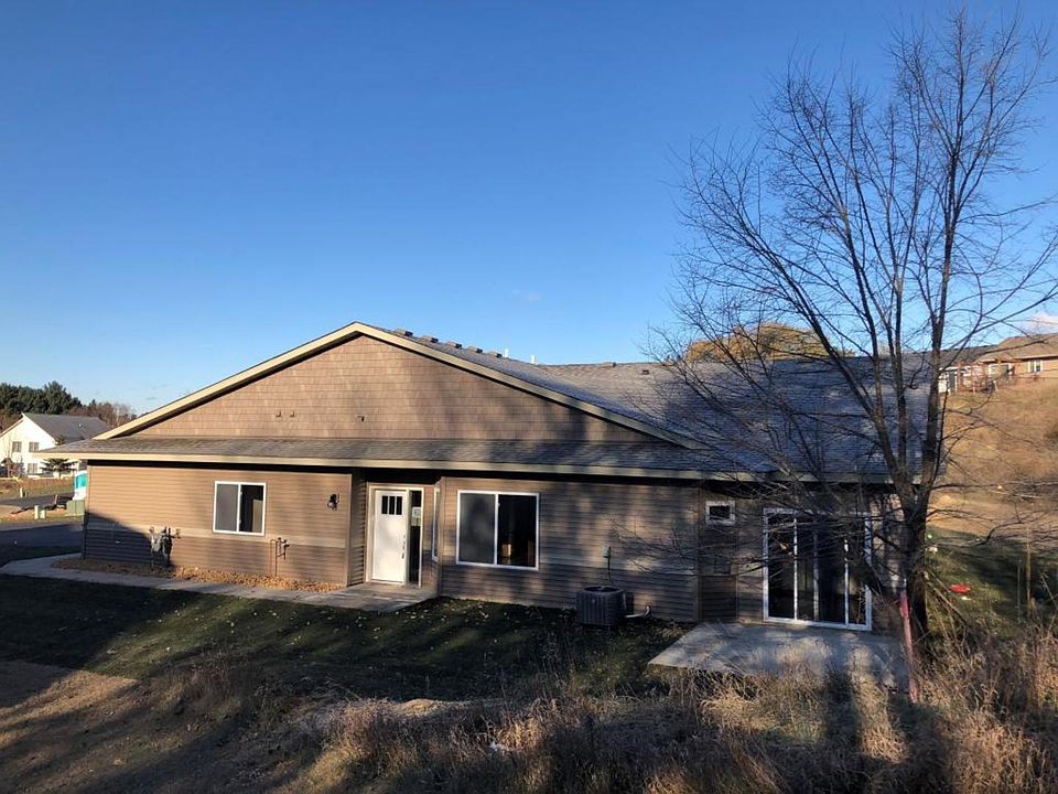 2nd image of 444 Norway Ln