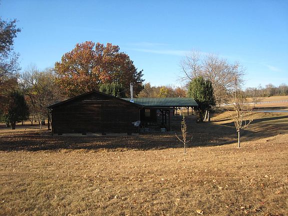 4th image of 4220 Little Pond Ln