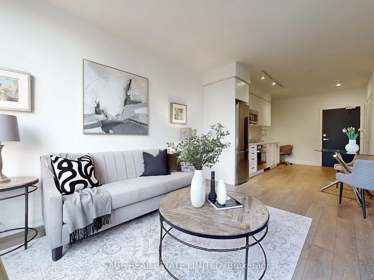 1 bed, $2,100 — Photo 4