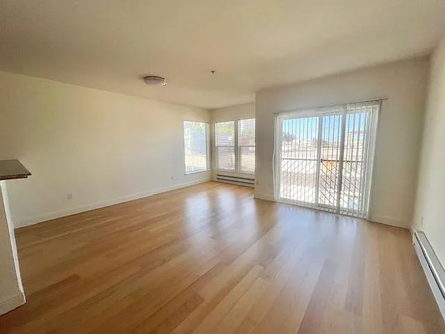 118 Wood St #201 — Photo 3