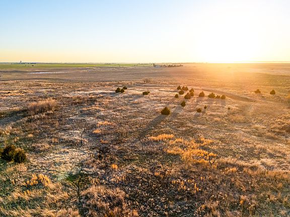 3rd image of 2 Kiowa Rd