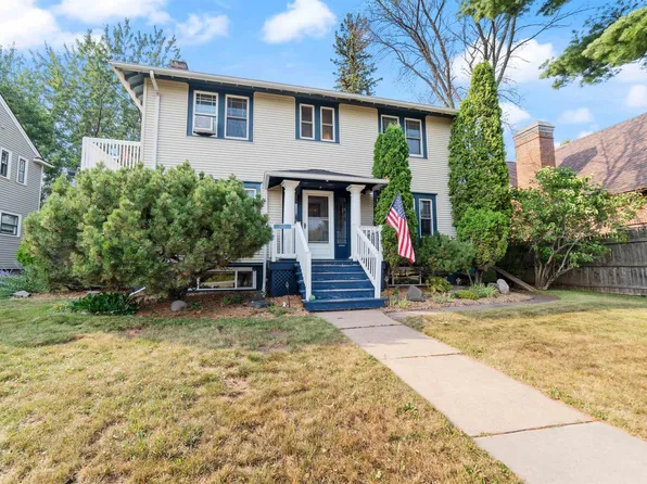2039 E 8th St, Duluth, MN 55812