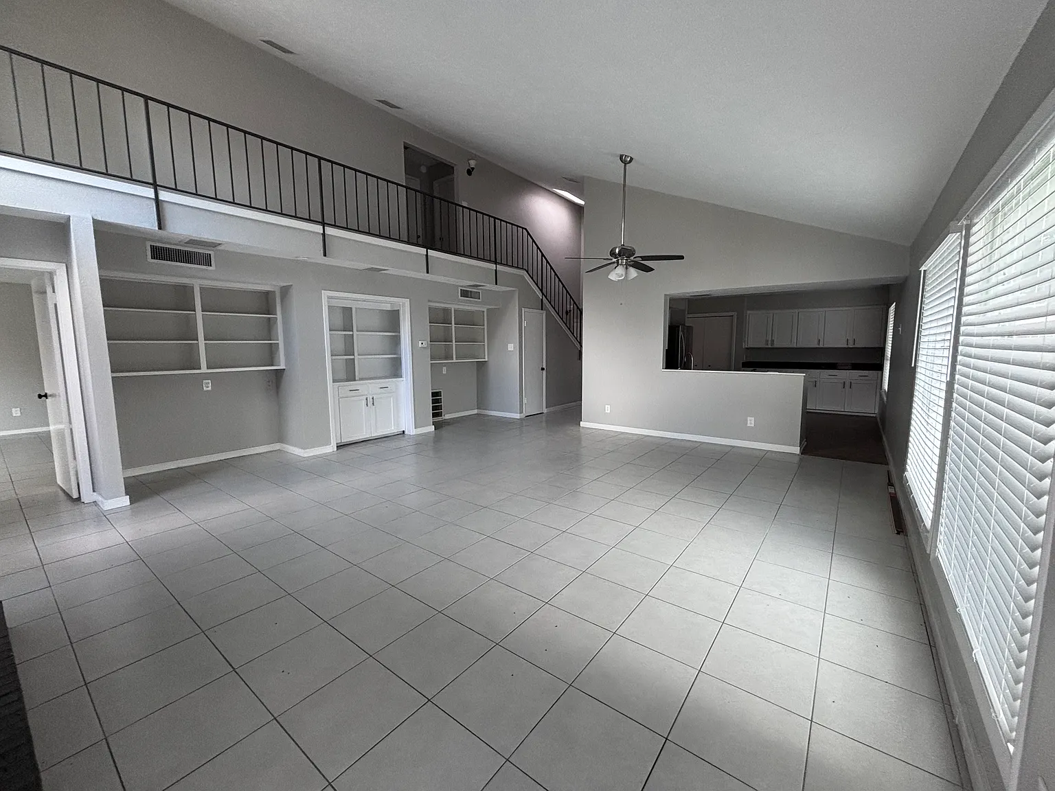 3 bed, 2095 sqft, $2,150 — Photo 2