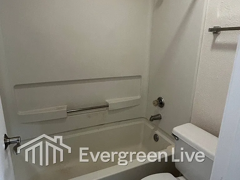 44 Callan Ct — Photo 12