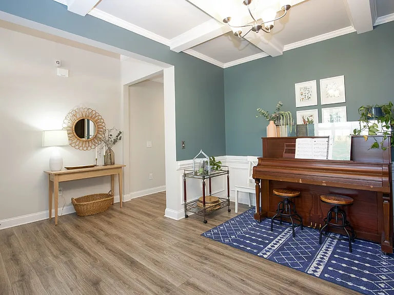 240 Parrish Ln — Photo 10