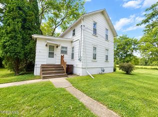 517 Victoria Pl, Woodville, OH 43469