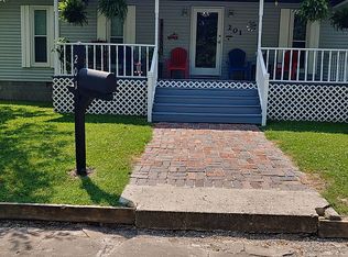 201 S 22nd St, Herrin, IL 62948