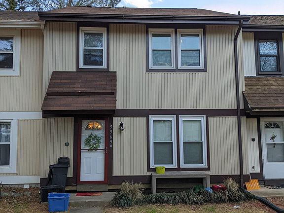 2nd image of 5569 Peppercorn Dr