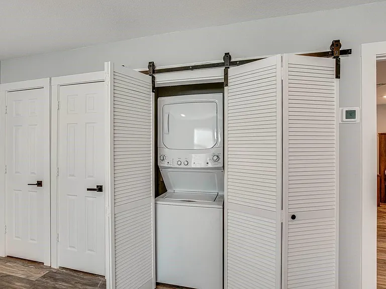 5248 Sam Houston Dr — Photo 8