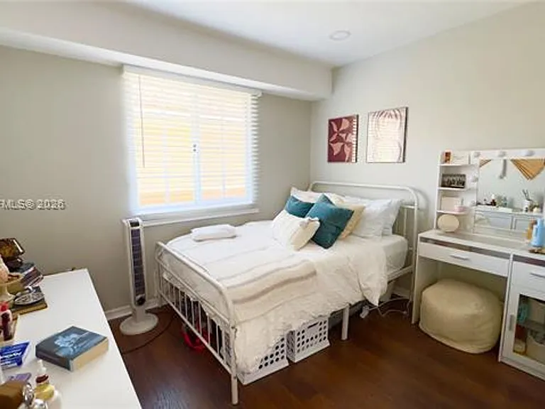 2845 NE 185th St #Townhouse 908 — Photo 13