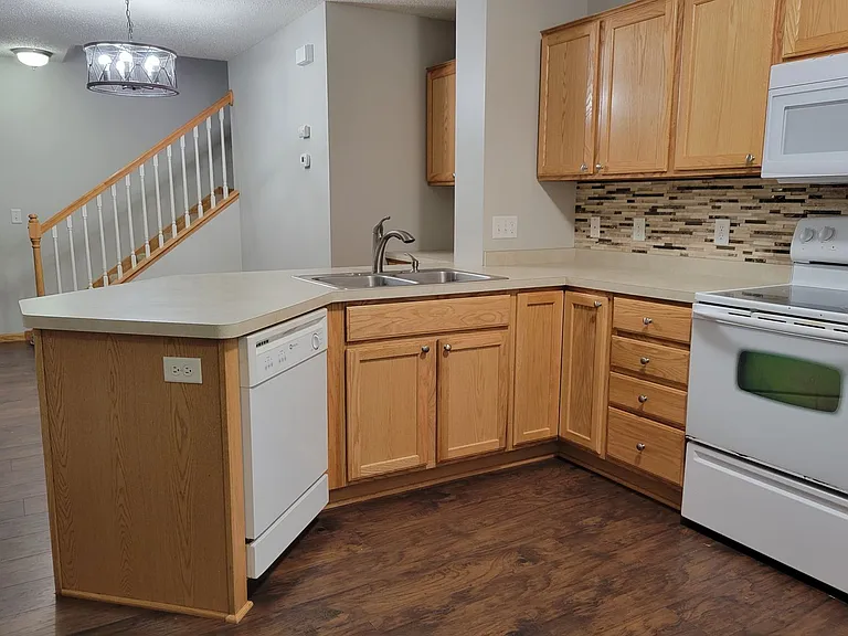 3512 Sterling Heights Dr #I — Photo 10