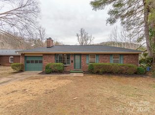 3 Brookgreen Pl, Asheville, NC 28804