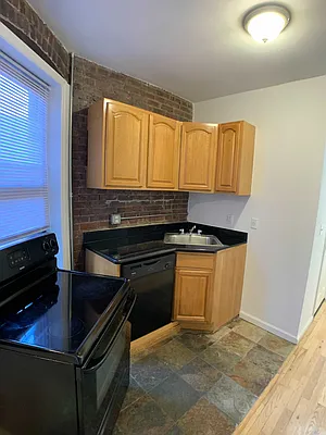 Rented by Cargon Realty | media 47