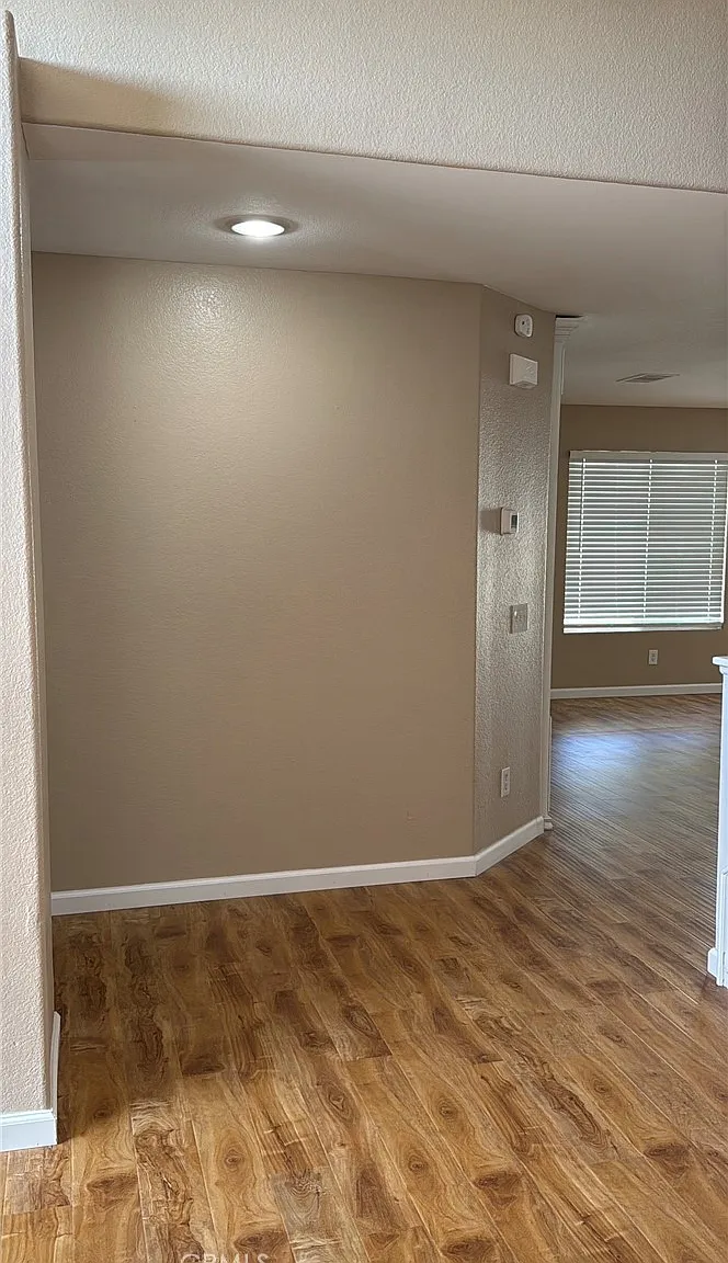 4 bed, 3.5 bath, 2562 sqft, $3,495 — Photo 4