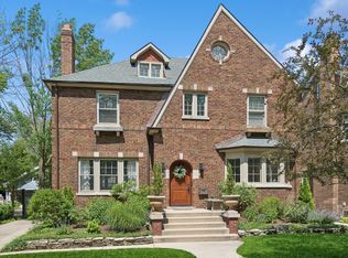 846 Sheridan Rd, Wilmette, IL 60091
