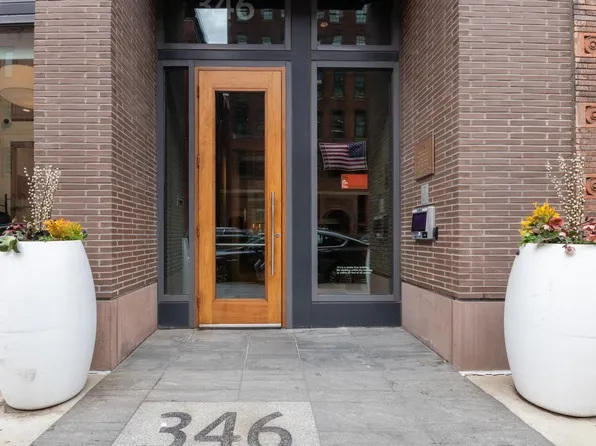 346-354 Congress St #316, Boston, MA 02210