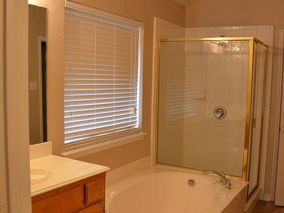 2nd image of 226 Ambrose Dr