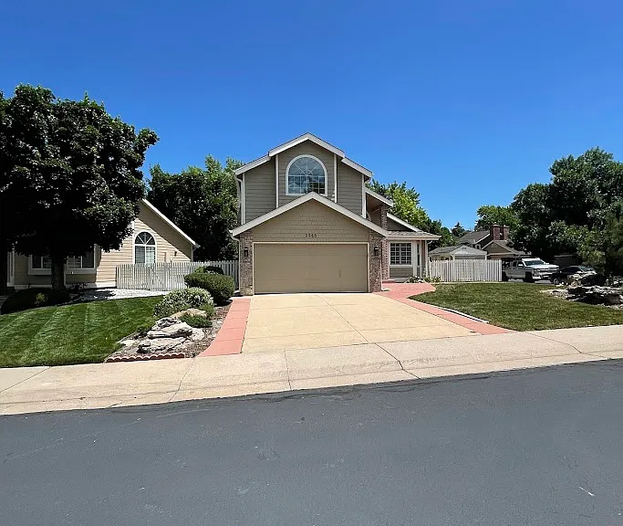 2348 S Gray St — Photo 2