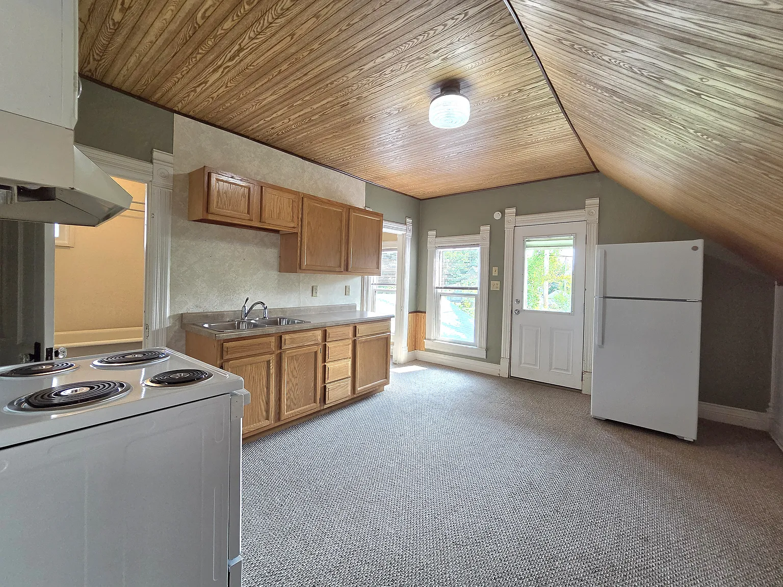 306 N. State St — Photo 3