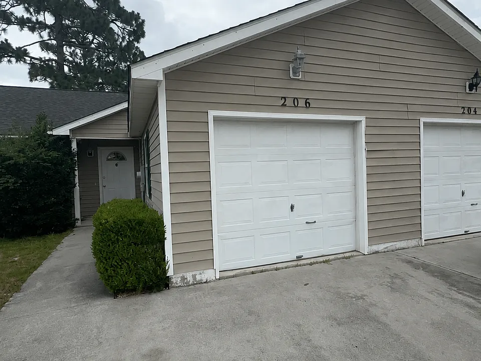 206 Faison Ln