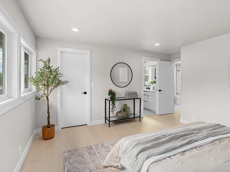 7407 25th Ave NE — Photo 12