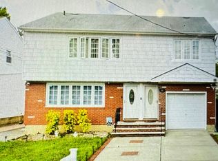 84 Carpenter Ave, Staten Island, NY 10314