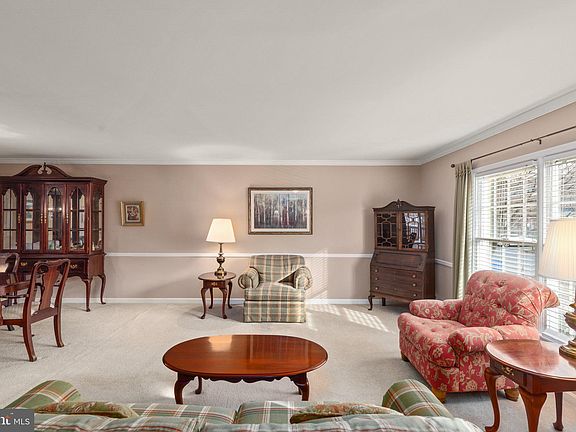 2nd image of 1354 Merry Hill Ct