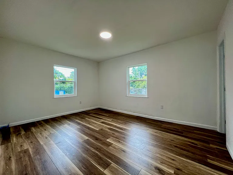 8550 NE 8th Ct #8550 — Photo 6