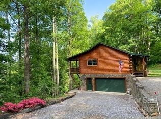 525 Higher Ground Rdg, Waynesville, NC 28785