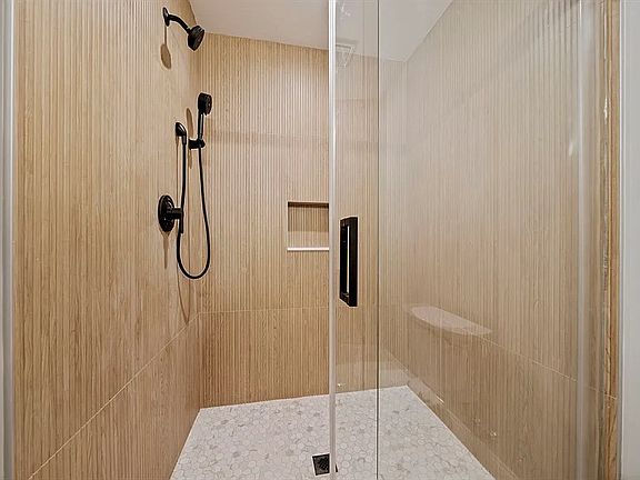 3rd image of 52 Bellevue St #2