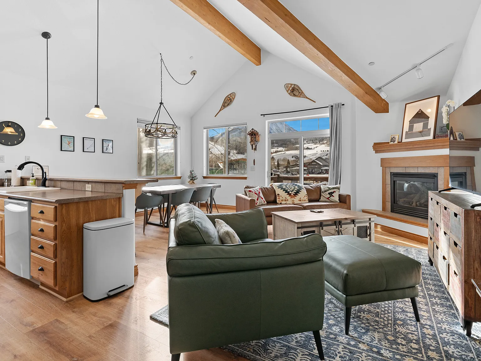 850 Blue River Pkwy — Photo 3