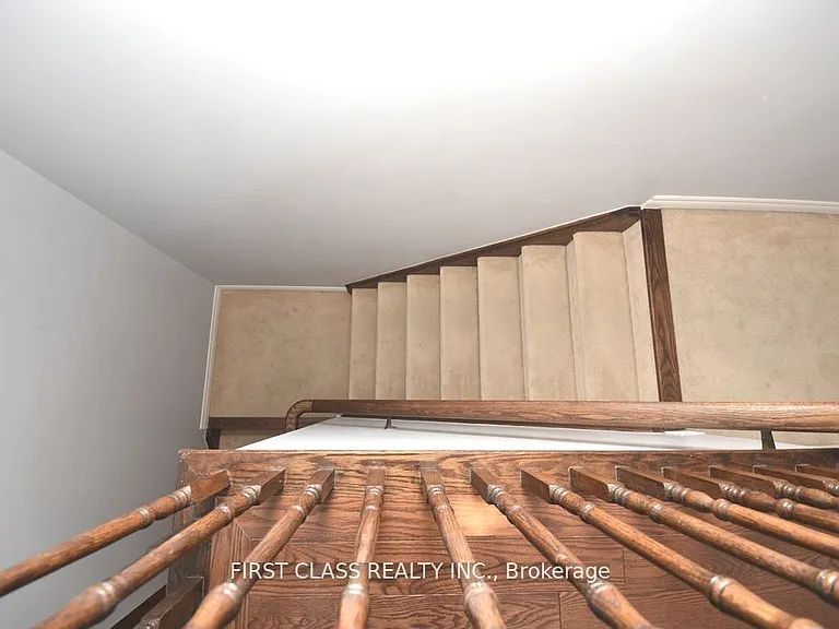 1542 Bruny Ave #UPPER — Photo 5