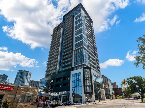 15 Queen St S, Hamilton, ON