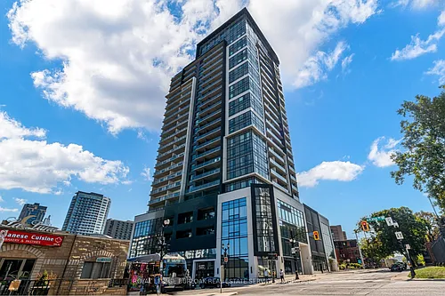15 Queen St S Photo 1