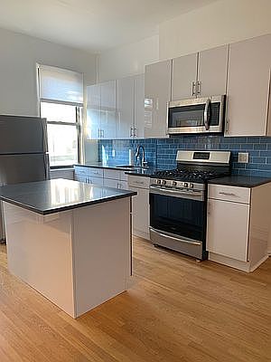 1st image of 944 4th Ave Floor 2