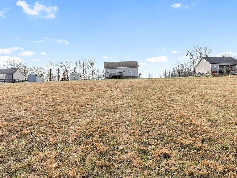 819 Hooper Rd — Photo 27