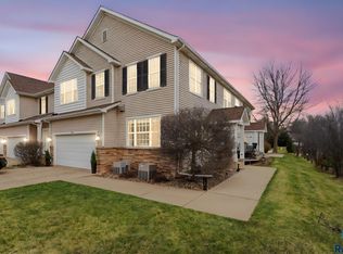 5518 S Sandra Dr, Sioux Falls, SD 57108