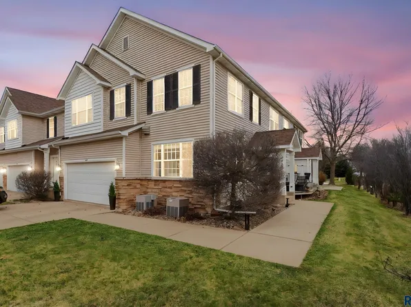 5518 S Sandra Dr, Sioux Falls, SD 57108