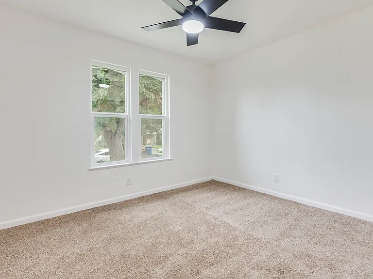 9606 Dallum Dr — Photo 15