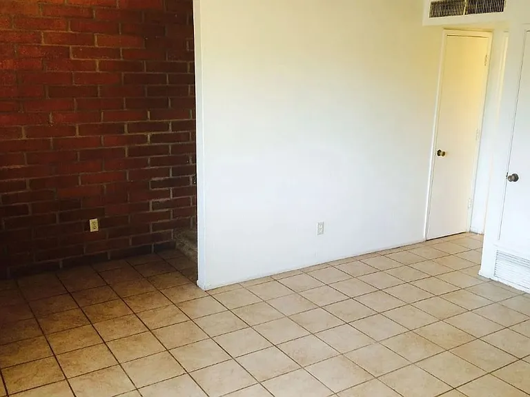 2511 N Edith Blvd #3261 — Photo 6