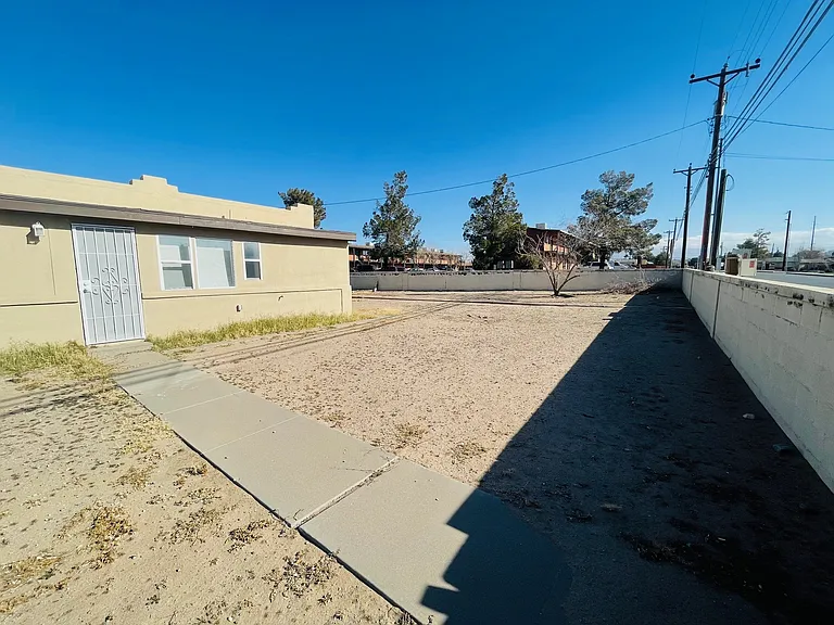 711 1/2 Foster Rd — Photo 15