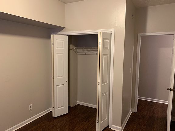 5th image of 104 E North St APT 7