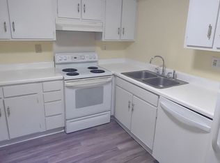 1825 Saint Julian Pl APT 4K, Place, SC 29204