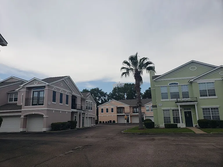 Beach Dr — Photo 23