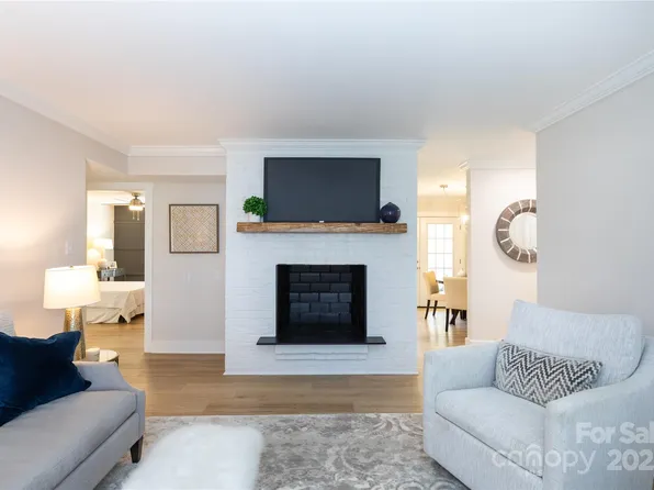 3520 Colony Rd APT E, Charlotte, NC 28211