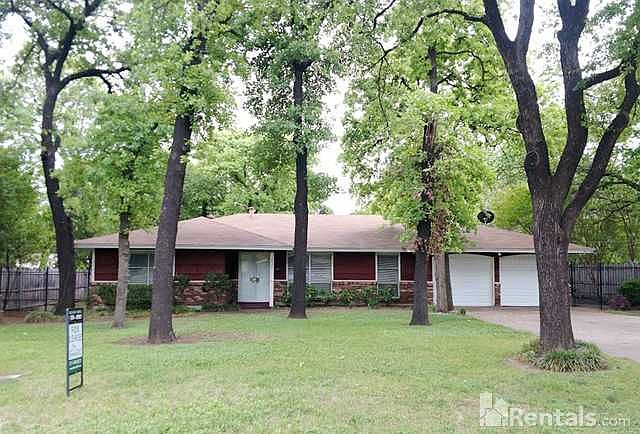 1st image of 4925 White Oak Ln